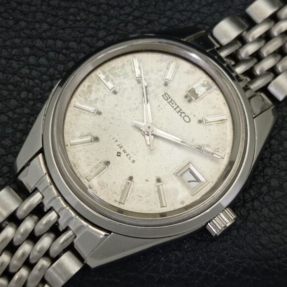Vintage 1981 Seiko Manual Mens Silver Watch W/daydate & Patina accents - Picture 6 of 9